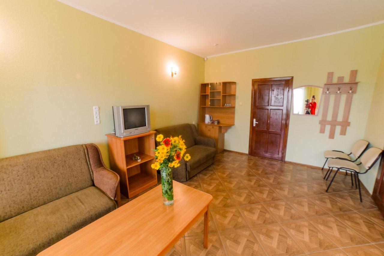 Отель Мелиоратор-Юг Koblevo Exteriör bild