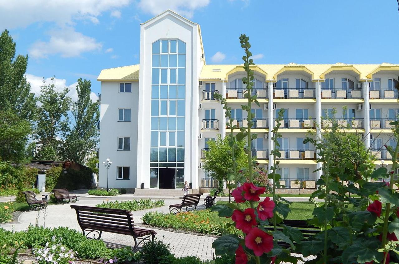 Отель Мелиоратор-Юг Koblevo Exteriör bild