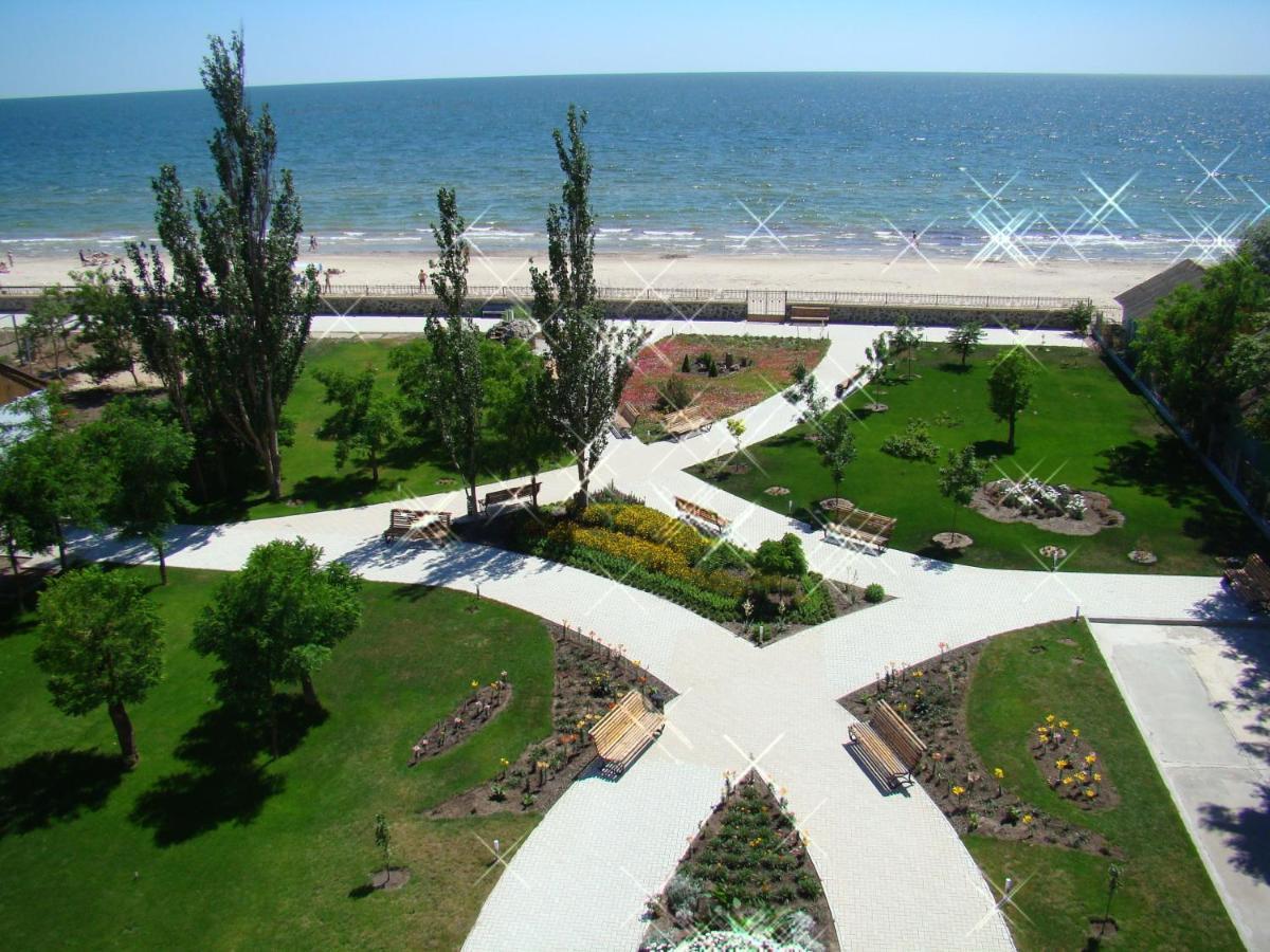 Отель Мелиоратор-Юг Koblevo Exteriör bild